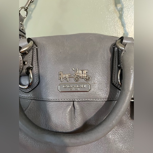 Coach Gray Leather VYG Y2K Shoulder Bag D0982-12949 - Picture 4 of 15